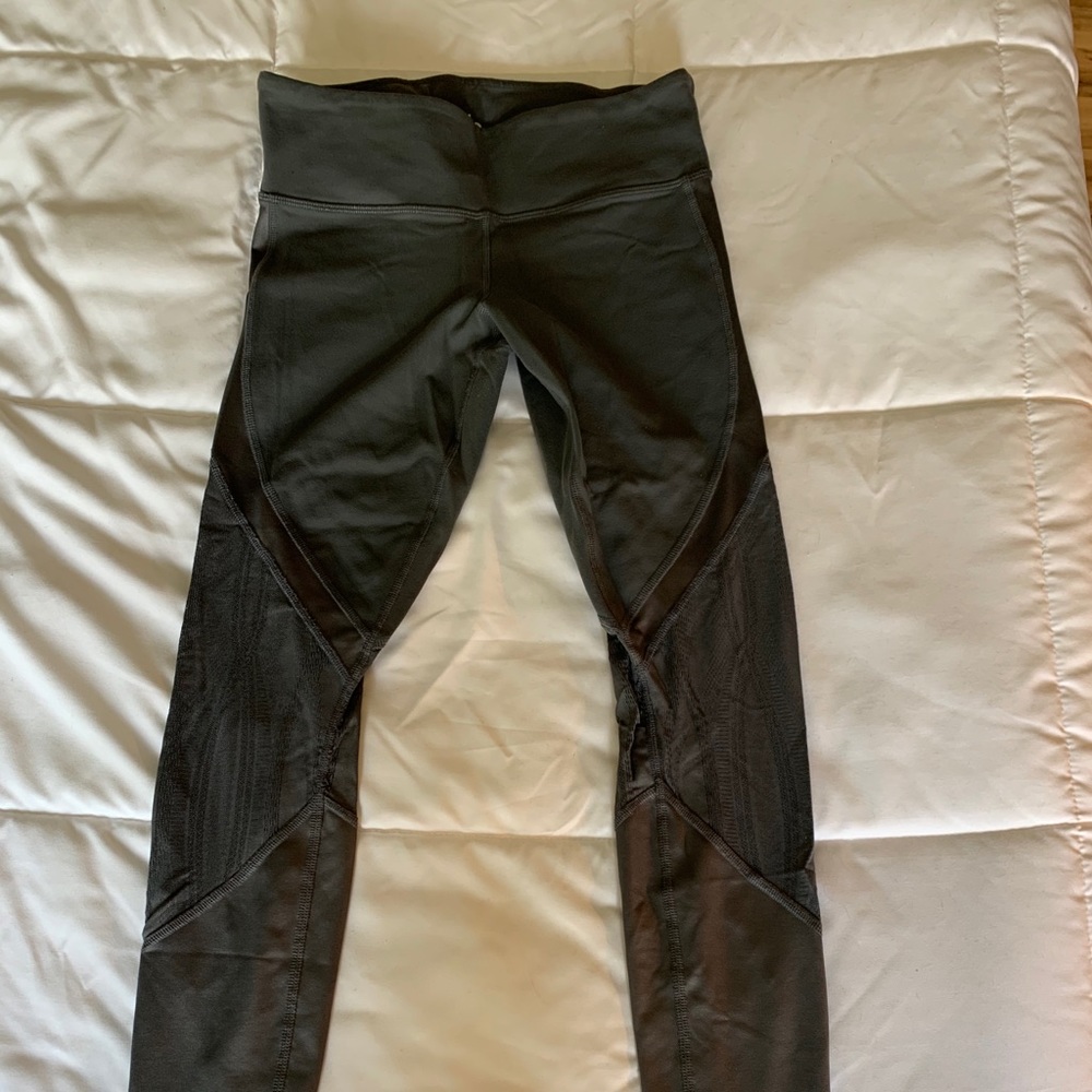 Alo Leggings